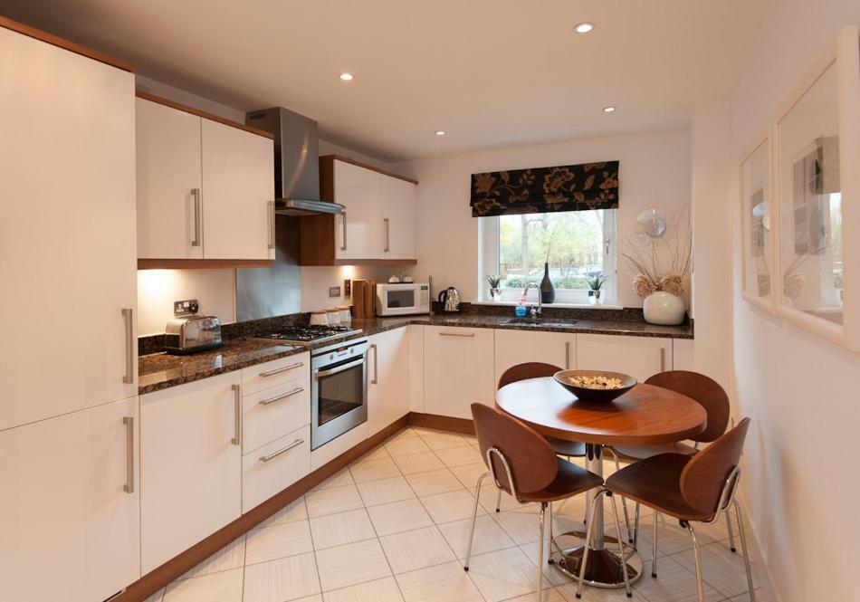 The Corstorphine Residence No. 1 เอดินบะระ ภายนอก รูปภาพ